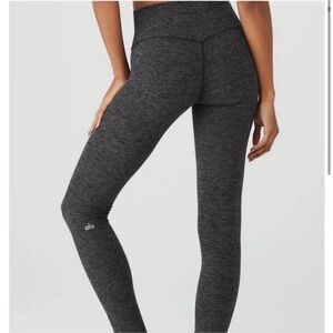 ALO YOGA (Soft)- Ash Gray Ultra Stretch Leggings ‘DISCONTINUED’—Size Medium